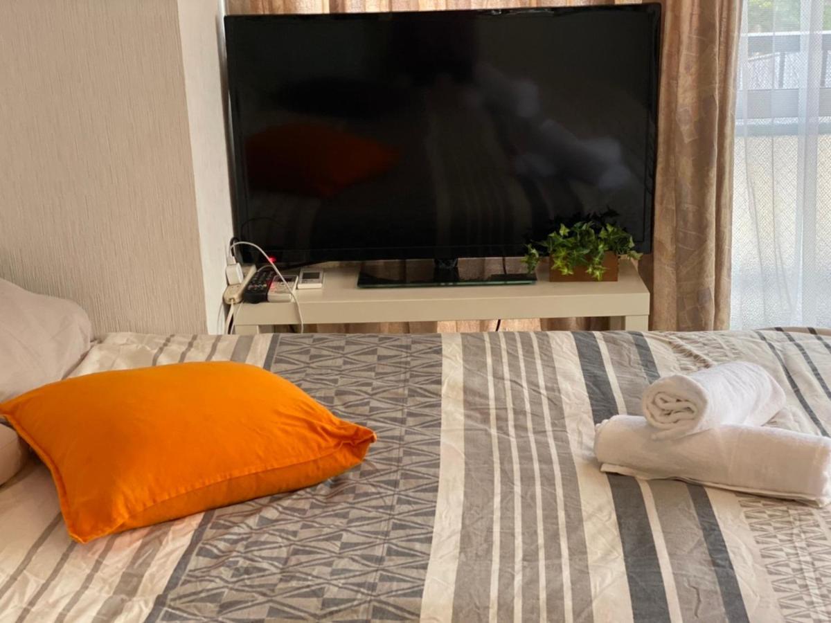 Takemura Building 303 Apartemen *